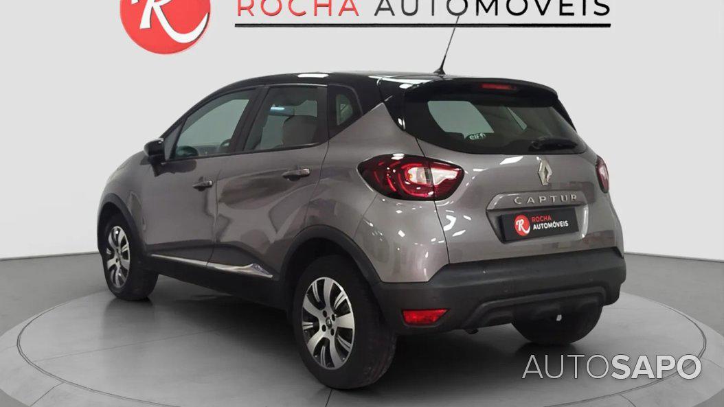 Renault Captur — fotografia 4
