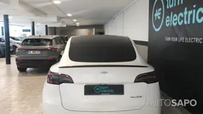 Tesla Model Y de 2024