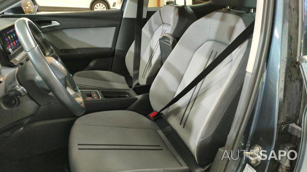 SEAT Leon — fotografia 10
