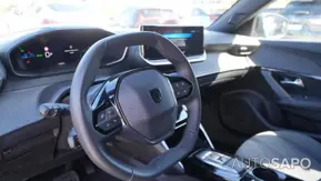 Peugeot e-2008 de 2025