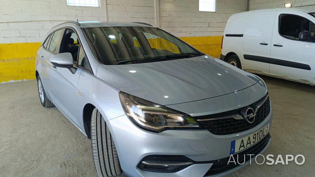 Opel Astra — fotografia 4