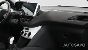 Peugeot 208 de 2014