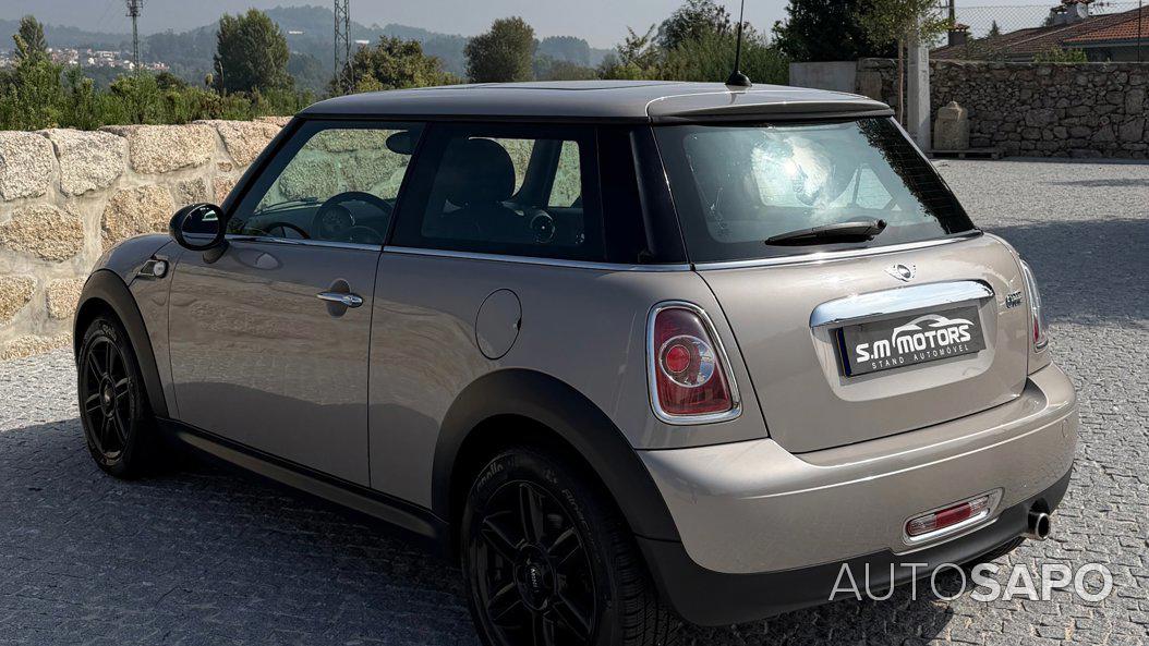 MINI One de 2012