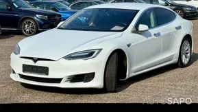 Tesla Model S 90D de 2016