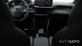 Peugeot e-2008 de 2025