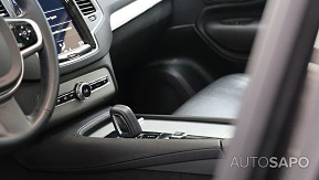 Volvo XC90 2.0 T8 PHEV Momentum Plus AWD de 2020