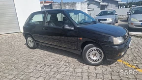 Renault Clio 1.4 Baccara de 1993