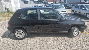 Renault Clio 1.4 Baccara de 1993