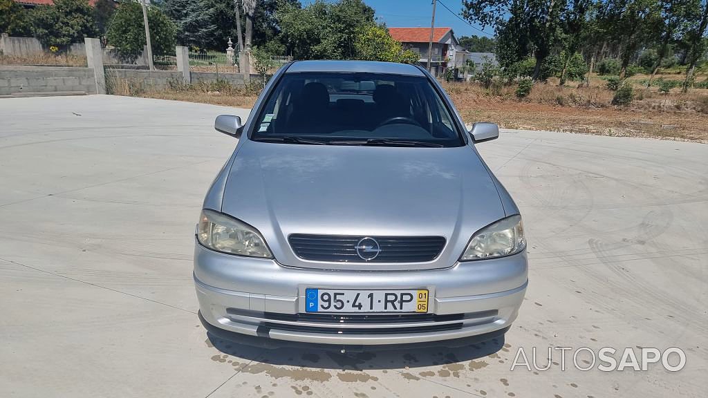 Opel Astra 1.4 Club de 2001