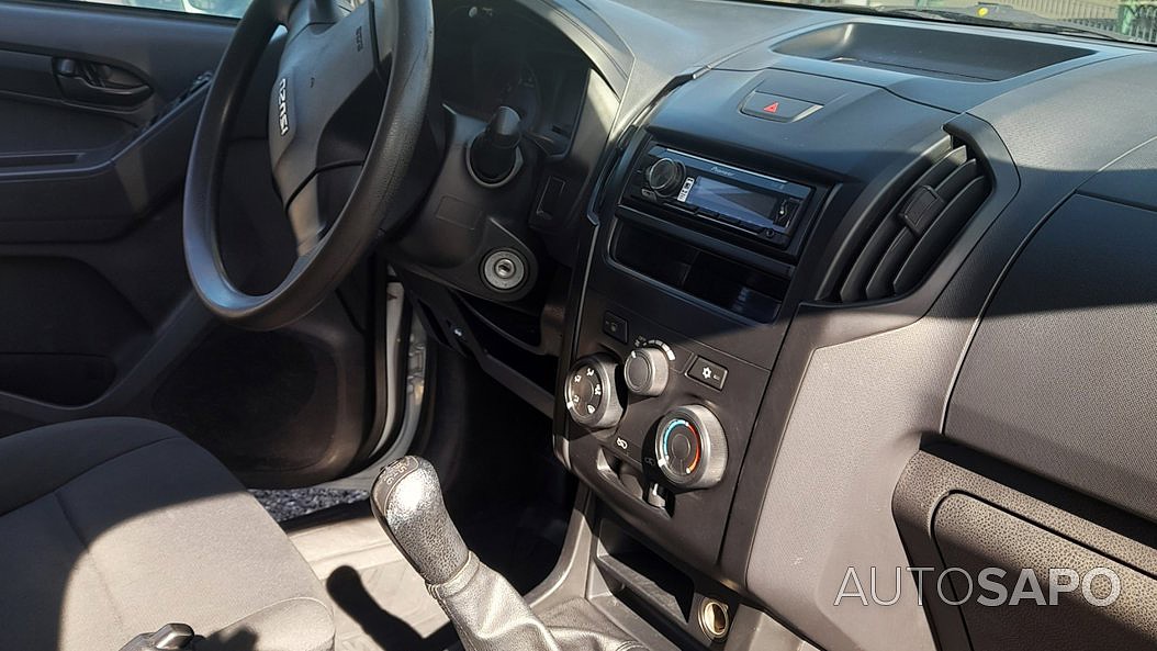 Isuzu D-Max 1.9 Ddi CL 4WD L CH de 2019