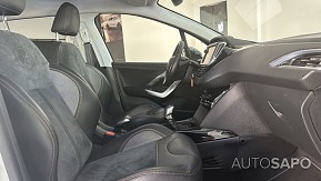 Peugeot 2008 1.2 PureTech Crossway de 2015