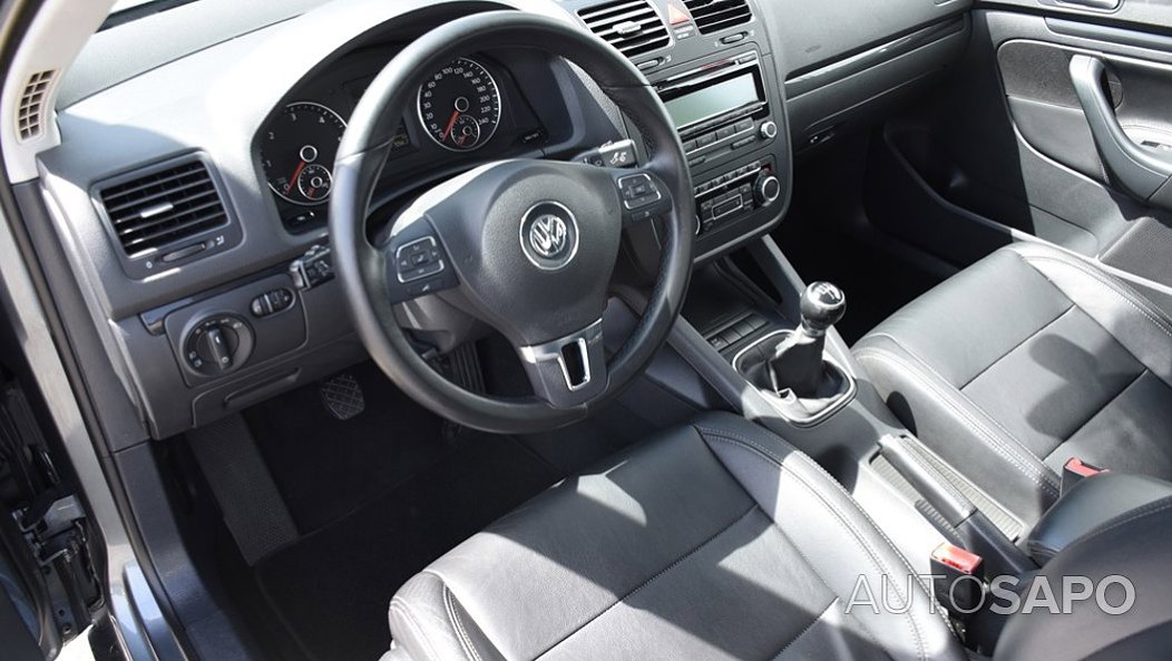 Volkswagen Jetta 1.6 TDi Confortline de 2009