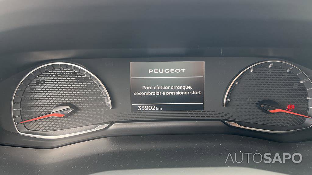 Peugeot 208 1.2 PureTech Allure de 2021