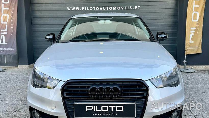 Audi A1 1.6 TDi Advance S-Tronic de 2013