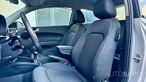 Audi A1 1.6 TDi Advance S-Tronic de 2013