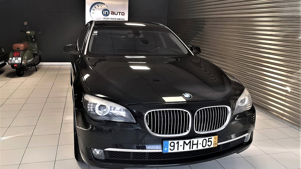 BMW Série 7 730 d Pack M Auto de 2011