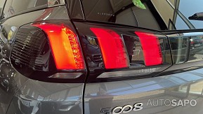 Peugeot 5008 2.0 HDi 7L Allure 142g de 2017