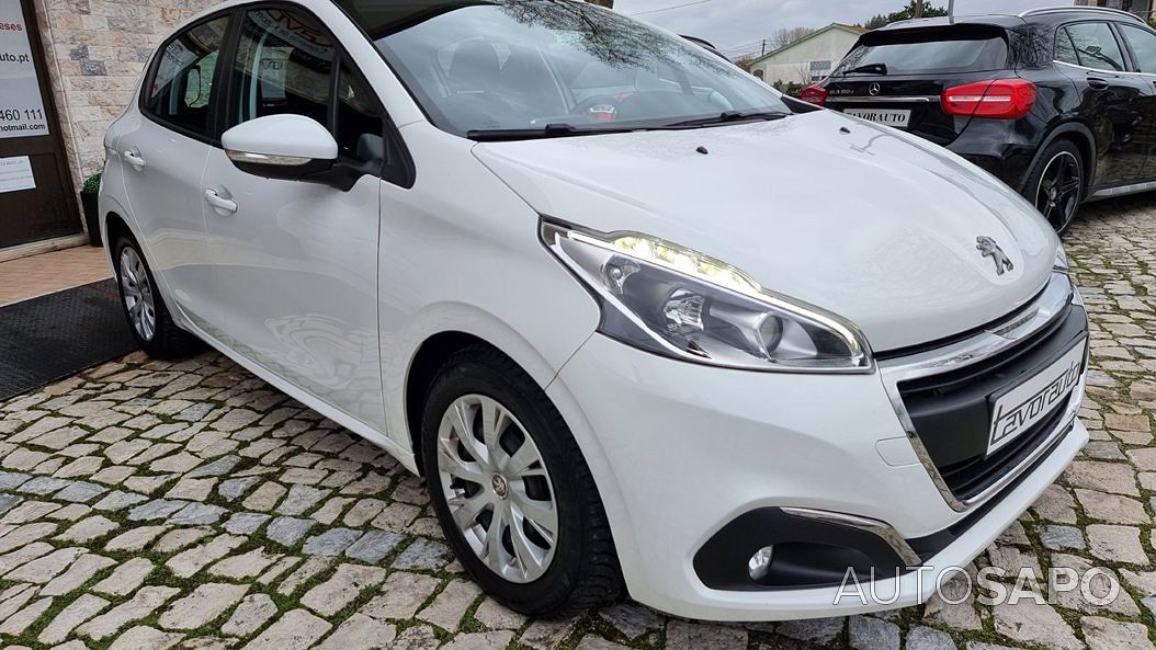 Peugeot 208 de 2017 - Auto SAPO