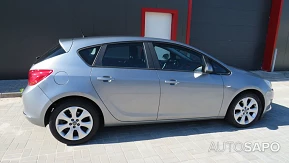 Opel Astra de 2012