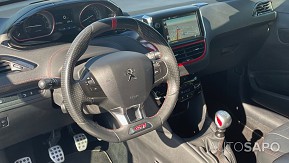 Peugeot 208 de 2015