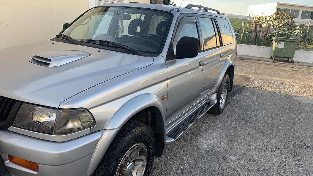 Mitsubishi Pajero Sport 2.5 TD GLS de 1999