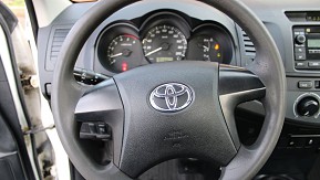 Toyota Hilux 2.5 D-4D 4WD CE CM AC de 2017