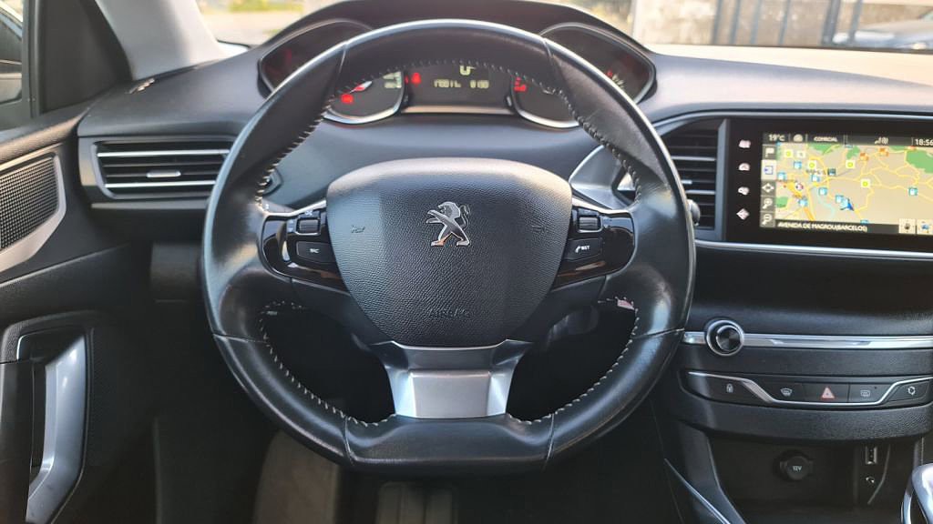 Peugeot 308 1.6 BlueHDi Allure de 2014