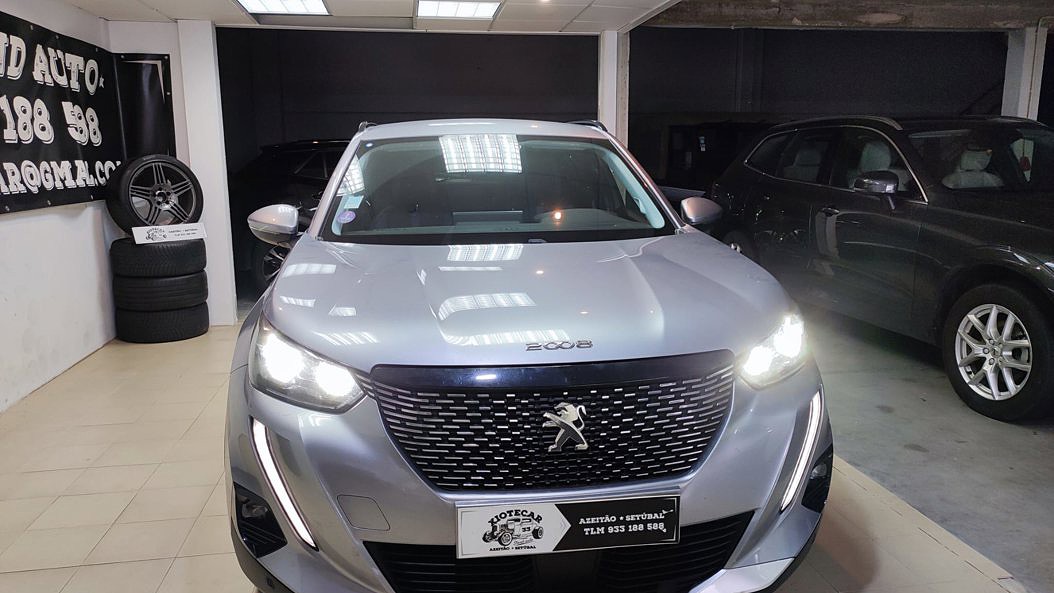 Peugeot 2008 1.2 PureTech Allure EAT8 de 2020