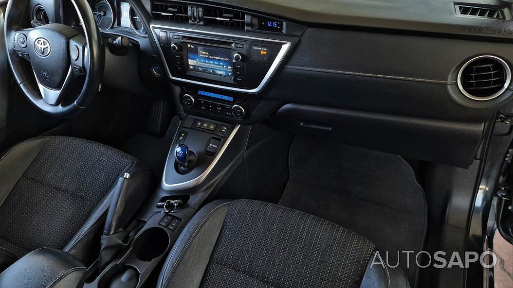 Toyota Auris 1.8 HSD Exclusive de 2015