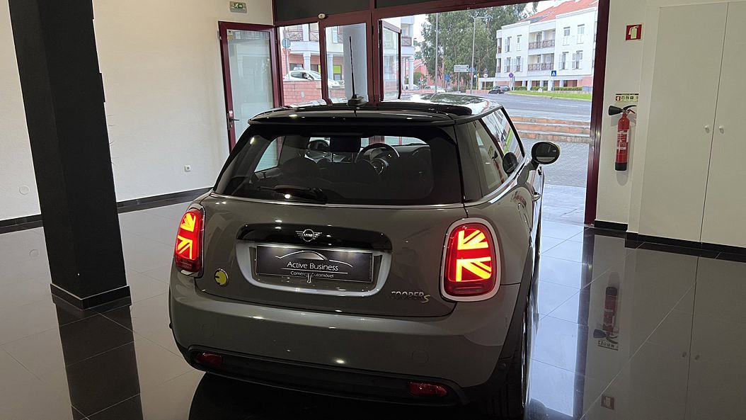 MINI Cooper SE Electric Essential de 2021