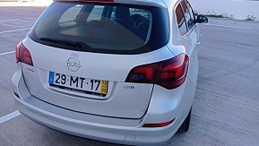 Opel Astra 1.7 CDTi Executive 105g S/S de 2012