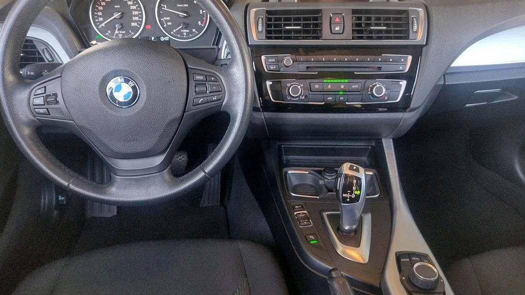 BMW Série 1 118 d Line Urban Auto de 2015