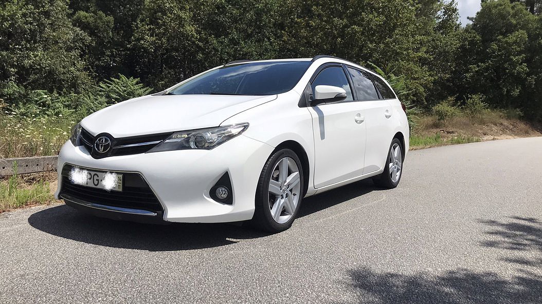 Toyota Auris 1.4 D-4D Comfort+P.Sport de 2014