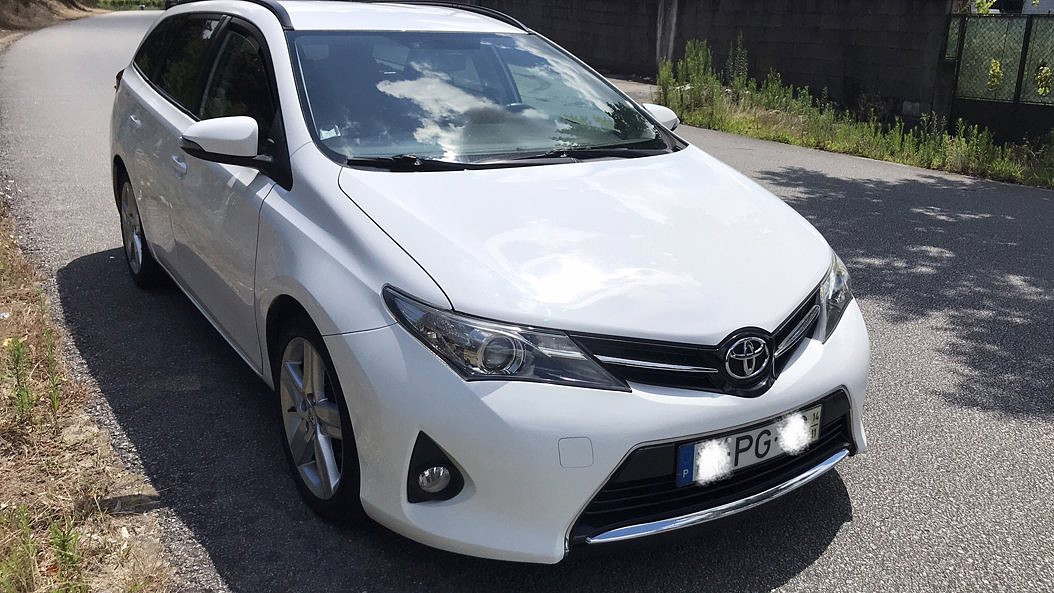 Toyota Auris 1.4 D-4D Comfort+P.Sport de 2014