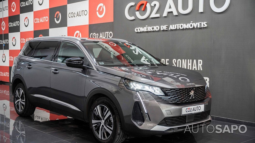 Peugeot 5008 de 2023