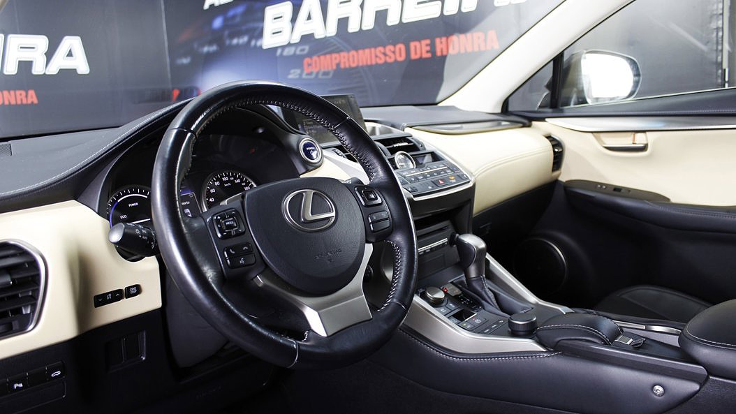 Lexus NX 300h Executive Plus de 2015