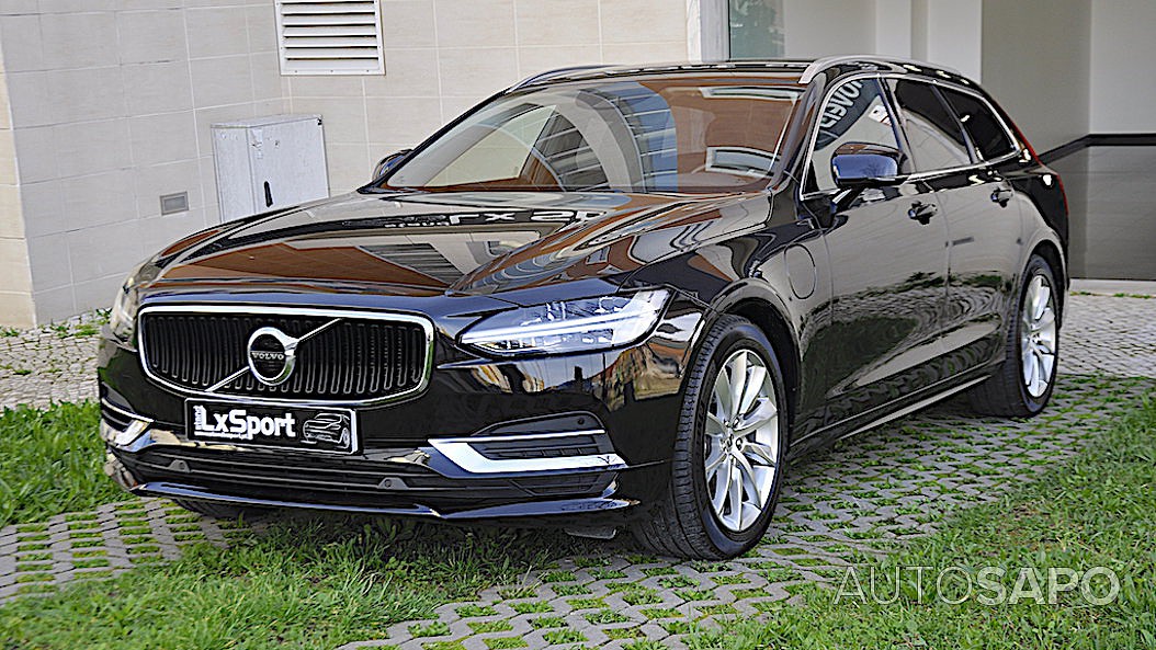 Volvo V90 2.0 T8 Momentum Plus AWD Geartronic de 2020