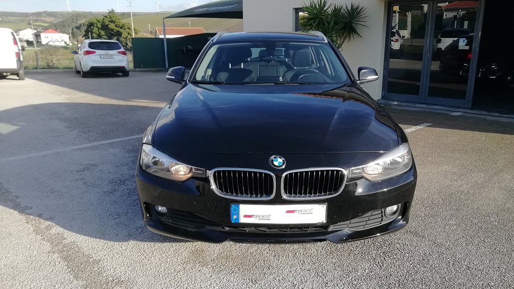 BMW Série 3 318 d Touring Advantage de 2013