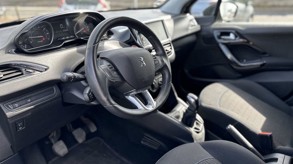 Peugeot 208 1.2 PureTech Life Signature de 2019