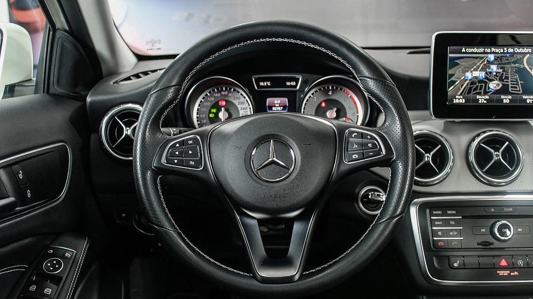 Mercedes-Benz Classe GLA 200 d Urban de 2016