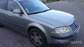 Volkswagen Passat 1.9 TDi Confortline de 2004