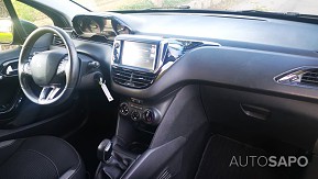 Peugeot 208 1.2 PureTech Style de 2015