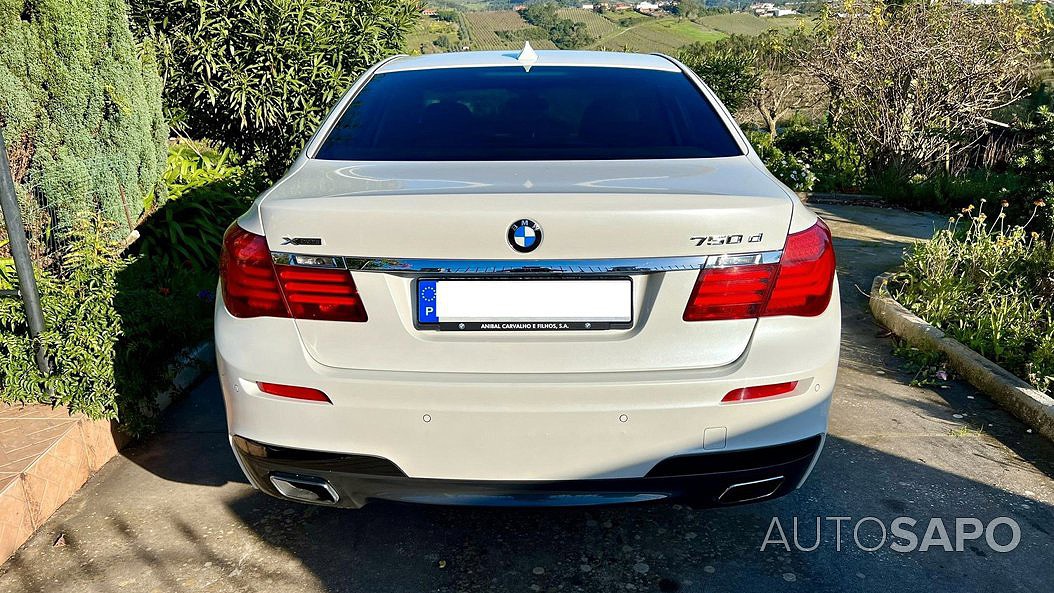 BMW Série 7 750 d xDrive Pack M de 2013