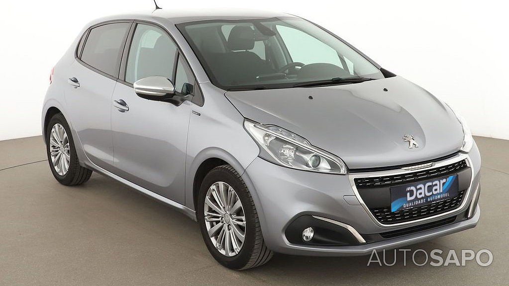 Peugeot 208 1.2 PureTech Life Signature de 2019