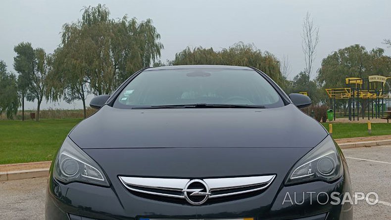 Opel Astra GTC 1.7 CDTi de 2012