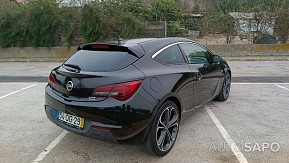 Opel Astra GTC 1.7 CDTi de 2012
