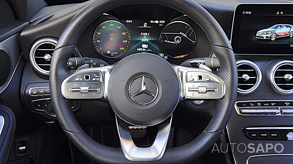 Mercedes-Benz Classe C 300 de AMG Line de 2019