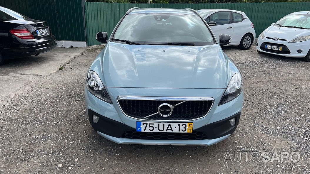 Volvo V40 Cross Country 2.0 D2 Momentum de 2017