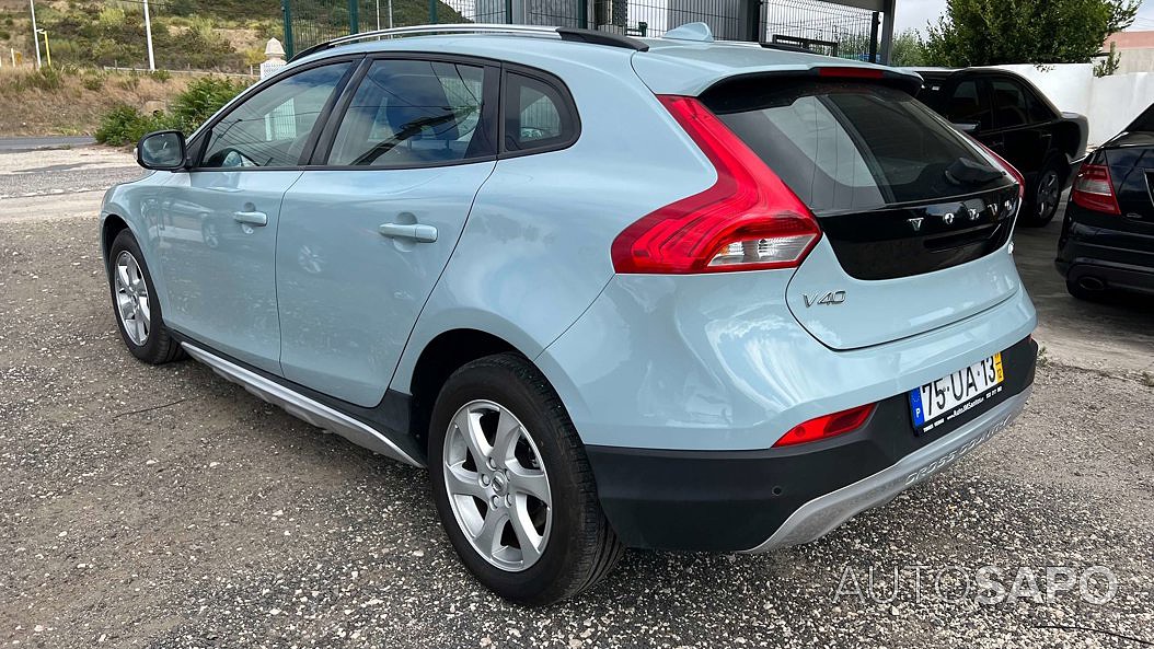 Volvo V40 Cross Country 2.0 D2 Momentum de 2017