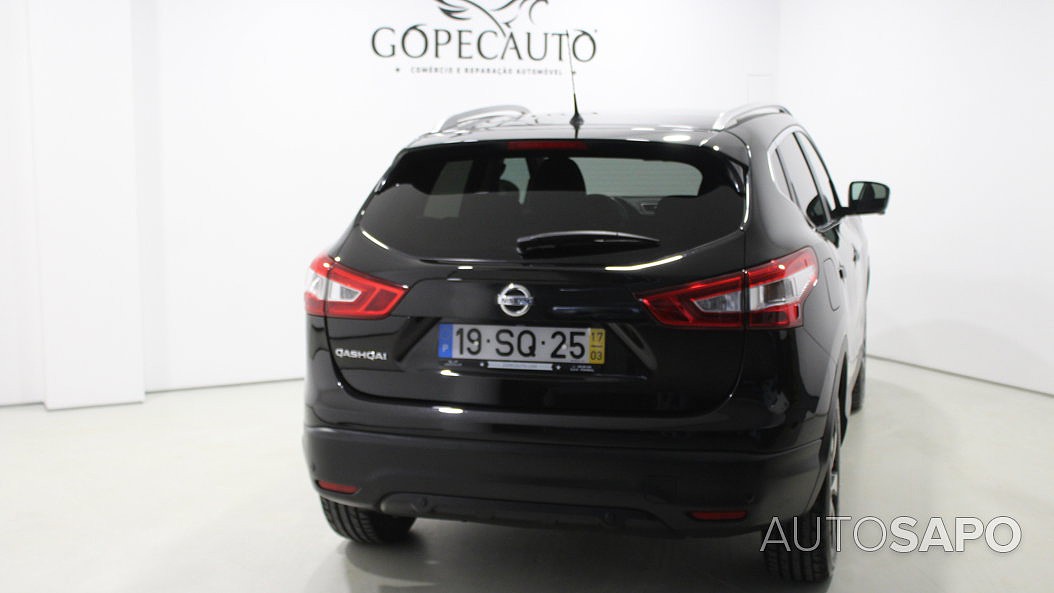 Nissan Qashqai 1.2 DIG-T N-Connecta 18 de 2017